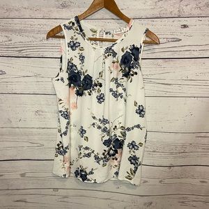 Sleeveless blouse